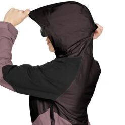 VOLCOM ARIS INS GORE JKT W BLACK PLUM 23 -Warm Winter Outlet Store 9 115513 aris ins gore jkt black plum h0452311 bpm 06