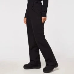 OAKLEY IRIS INSULATED PANT BLACKOUT 22 -Warm Winter Outlet Store 9 119926 iris insulated pant blackout foa500016 02e 03