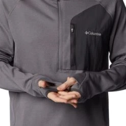 COLUMBIA TRIPLE CANYON™ HALF ZIP CITY GREY/SHARK 23 -Warm Winter Outlet Store 9 128786 triple canyon tm half zip city grey shark 2031321 023 05