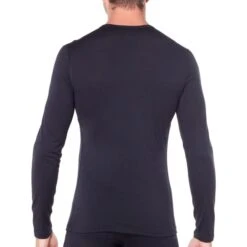 ICEBREAKER MERINO 200 OASIS LS CREWE BLACK 23 7 ICEBREAKER MERINO 200 OASIS LS CREWE BLACK 23 -Warm Winter Outlet Store 9 43574 200 oasis ls crewe black 104365 001 03