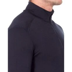 ICEBREAKER MERINO 200 OASIS LS HALF ZIP BLACK 23 -Warm Winter Outlet Store 9 43697 200 oasis ls half zip black 104367 001 06