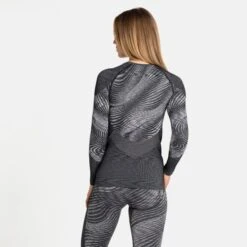 ODLO BLACKCOMB ECO BL TOP CREW NECK L/S W BLACK SPACE DYE 23 10 ODLO BLACKCOMB ECO BL TOP CREW NECK L/S W BLACK SPACE DYE 23 -Warm Winter Outlet Store 9 95362 blackcomb eco bl top crew neck l s w black space dye 188561 60223 05